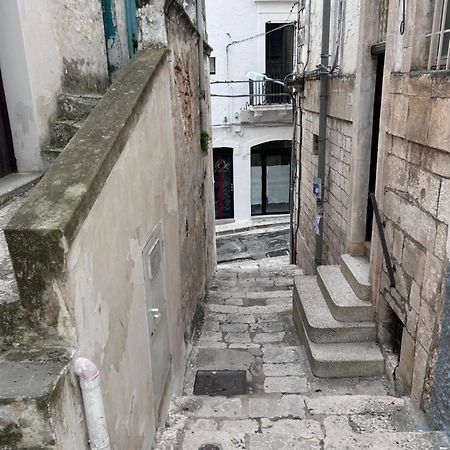La 13 Guest House オストゥーニ エクステリア 写真